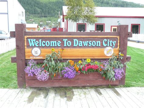Dawson Cityyt 2011 08 08 Dwason City Welcome Sign Photo