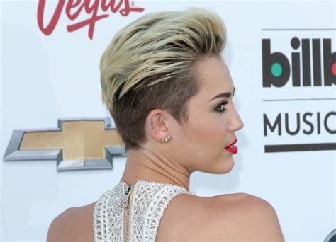 Miley Cyrus Short Blonde Hair