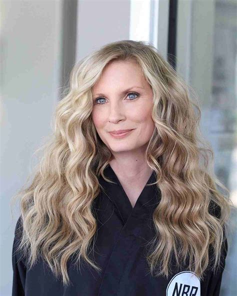17 Flattering Long Hairstyles For Women Over 50 Best Hairstyles Ideas For Women And Men In 2023