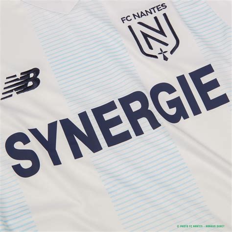 Emiliano sala, l'attaquant du fc nantes, a mis le cœur à l'ouvrage, samedi, contre toulouse. Limited Edition FC Nantes Emiliano Sala Tribute Kit 2020 | The Kitman