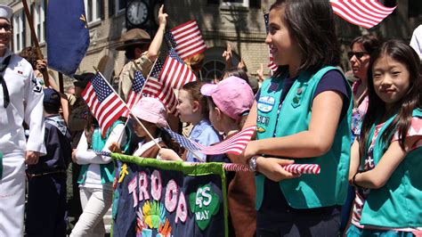 Forest Hills Memorial Day Parade Draws Crowd to Metropolitan Avenue | The Forum Newsgroup