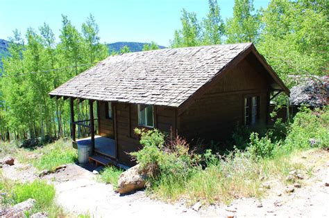Rental Cabins At Fish Lake Utah Rustic 5 Person Camping Cabin 19 At