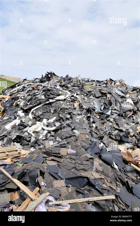 Big Pile Of Trash At Landfill Usa Stock Photo Alamy