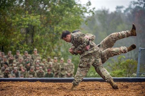 Hand To Hand Combat Training Airborne Ranger Combat Training Hand