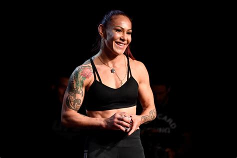 Cris Cyborg Signs With Bellator After Ugly Ufc Exit