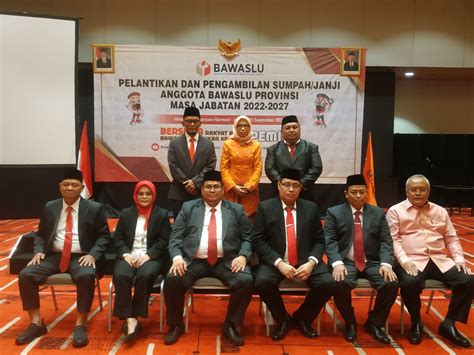 Ketua Bawaslu Lantik Anggota Bawaslu Provinsi Gorontalo Periode 2022