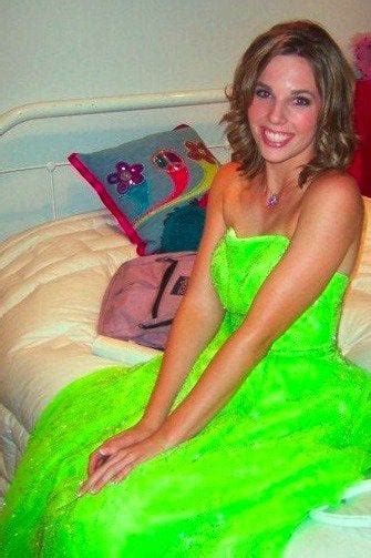A Picture Of Lindsay From Her Senior Prom Night R Roosterteeth