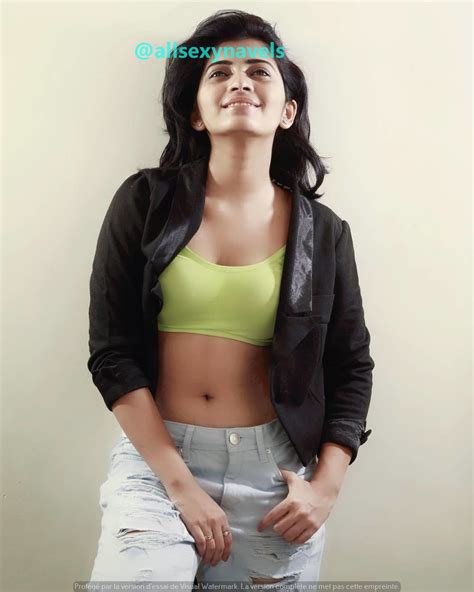 Crop Top Navel Show Photos Of Hot Model Ruchira Jadhav All Sexy Navels