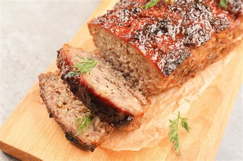 For individual meatloaves that cook quickly, form meat mixture into six. EASY TURKEY MEATLOAF