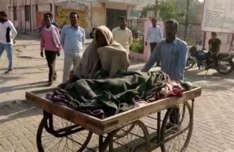 No Ambulance For Poor Man Carries Wifes Body On Handcart For 5km To Reach Home In Up