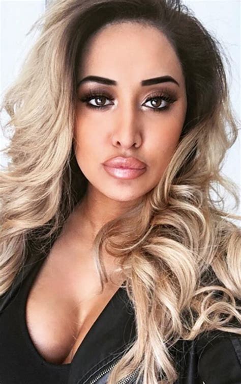 Zahida Allen Instagram Snap Showcases Epic Cleavage Daily Star