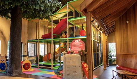 The area is great because there's different types of stores , fast food and restorations around. The 10 BEST Indoor Play Areas in Chicago's Suburbs