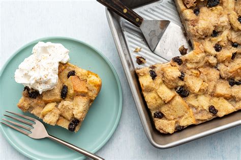 Simple Spiced Bread Pudding With Raisins Recipe