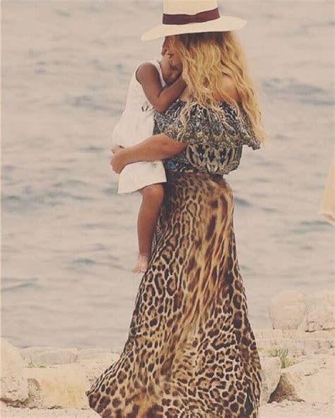 Beyoncé Shows Off Bikini Bod Shares New Vacation Photos With Blue Ivy