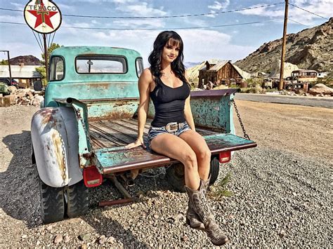 trucks and girls car girls vintage pinup vintage cars classic trucks classic cars old