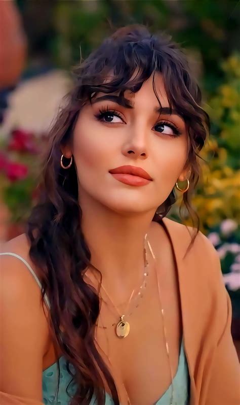 Hande Ercel Face Turkish Actress HD Phone Wallpaper Pxfuel The Best Porn Website