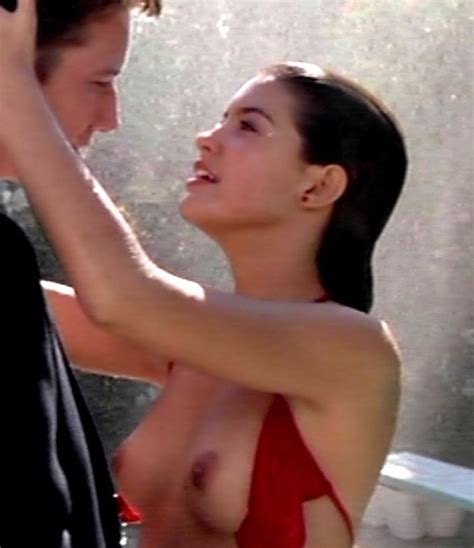 Phoebe Cates Undress Her Panties In Public And Nude Pics Porn Pictures