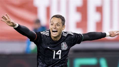 galaxy announce signing of chicharito sbi soccer