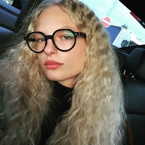 15 Curly Girls You Need To Follow On Instagram Permed Hairstyles