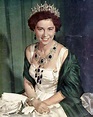 Queen Frederika of Greece in the emerald parure via Vintageroyalty ...