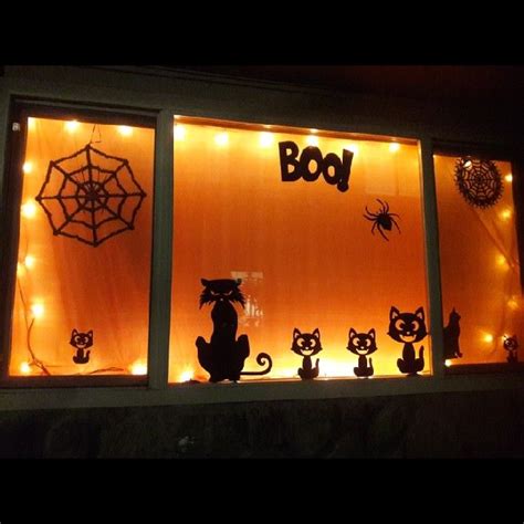 60 Halloween Window Décor Ideas To Allow The Halloween Fun