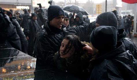 17 Detained As Police Intervene In Womens Day Celebrations In Ankara