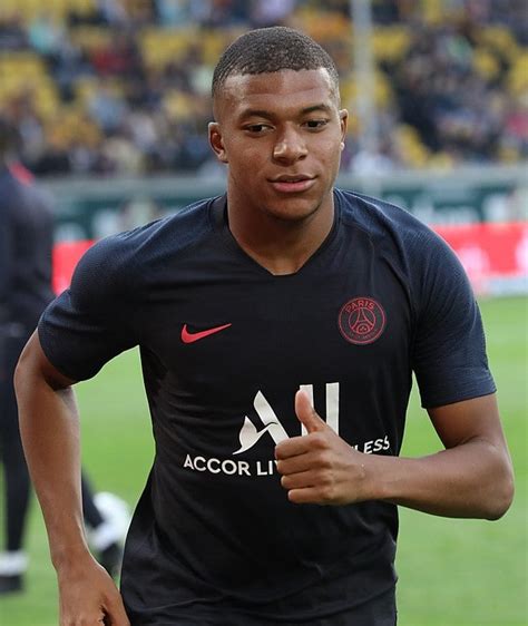 Kylian Mbappe Height Weight Body Measurements Eye Color