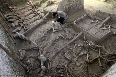 Tomb Excavated In China May Belong To An Emperor From Ancient Kingdom