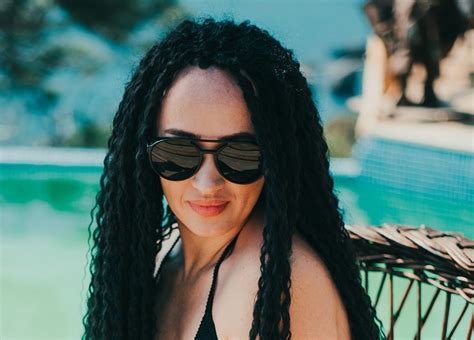 20 Most Flattering Pool Hairstyles For Summer Fun