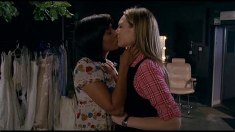 Anna Torv And Shelley Conn Lesbian Kiss Lesbian Media Blog