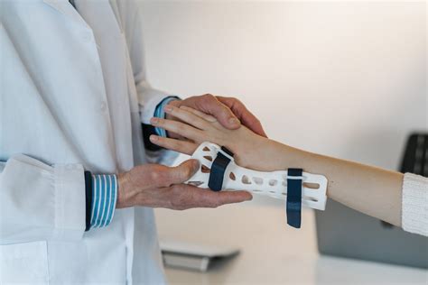 How Do Orthopedic Doctors Treat Injuries And Health Problems