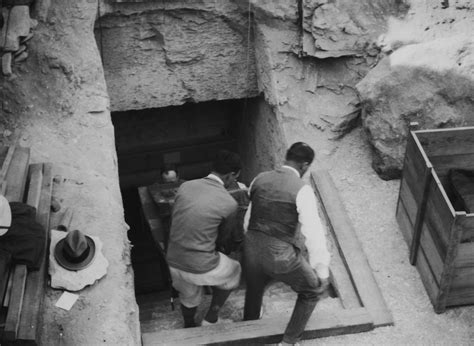 100 Jahre Nach Der Ausgrabung Des Grabes Von König Tut Entdecken
