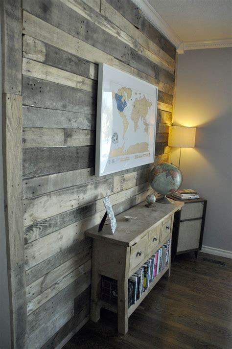 Please note that stone is a product of nature. artisan des arts: DIY Pallet wall for $0!