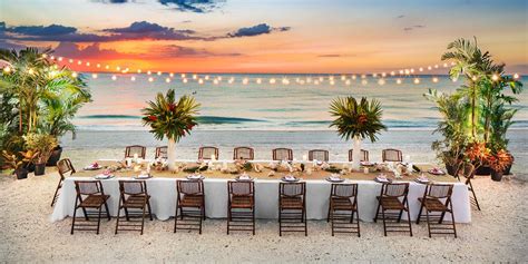 Dreaming of a beach wedding but worried about privacy? Marco Island Beach Wedding Resources| Hilton Marco Island