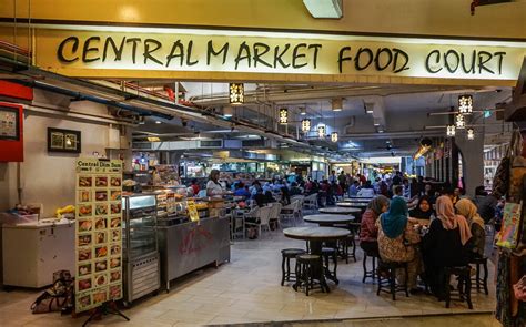 Central market is one of kl's most familiar landmarks and a popular tourist attraction. 15 Things to Do in Chinatown, Kuala Lumpur | Finding Beyond