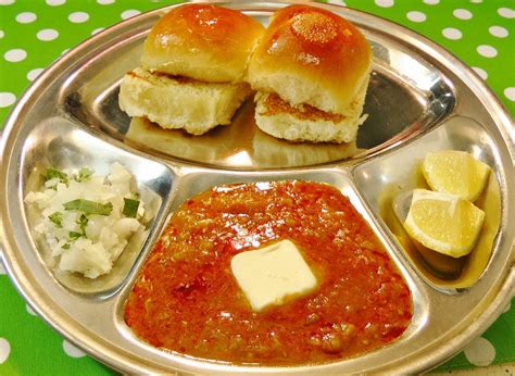 Famous Delicious Street Food At The Magical City Mumbai Tourism Guide
