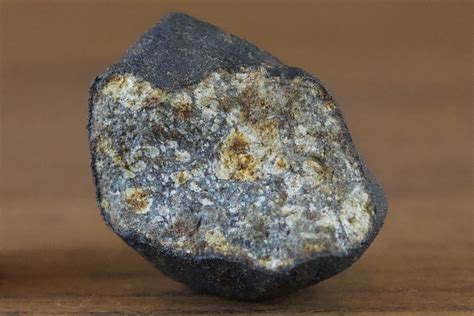 Meteorite Identification How To Identify Meteorites In 7 Steps Momcute