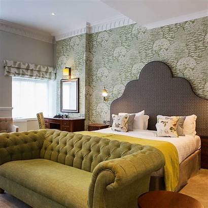 Castle Rooms Studley Hotels Hotel Bedroom Leisure