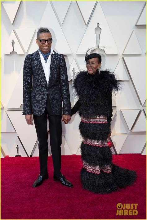 Mank swept with 10 nominations, and chadwick boseman was posthumously nominated for best actor for his role in ma rainey's emerald fennell, promising young woman. Cicely Tyson Oscar / Best Oscar Dresses Shoes of All Time ...