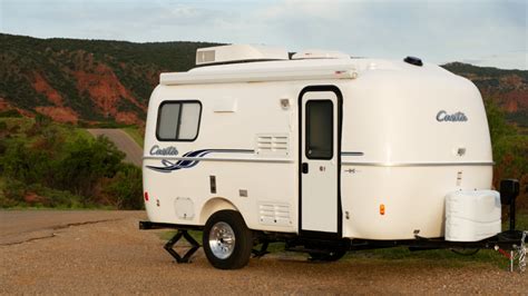 5 Best Small Travel Trailers With Bathrooms In 2022 Drivin And Vibin