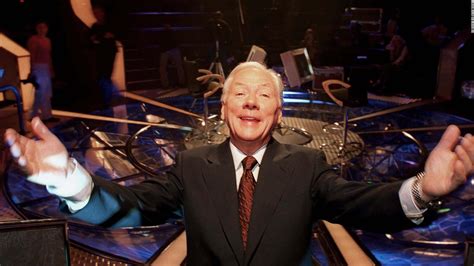 Gay Byrne Veteran Irish Broadcaster Dead At 85 Cnn