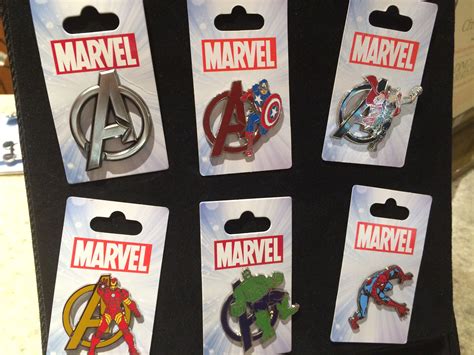 Disney Pins Buttons 1968 Now Collectables Art Marvel Avengers