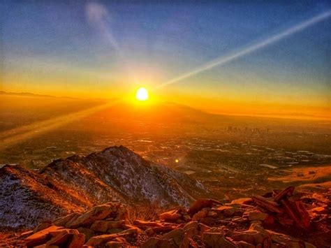 At 1.28 miles you arrive at the living room. The Living Room Hike in Salt Lake City, Utah • The Lens of Jen