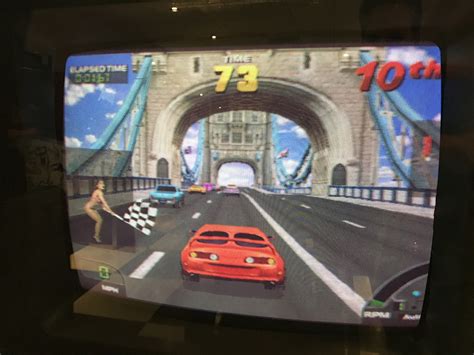 Cruisn World Arcade Driving Game Fun