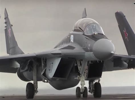 The Aviationist Watch This Video Of Russian Su 33 And Mig 29k Jets