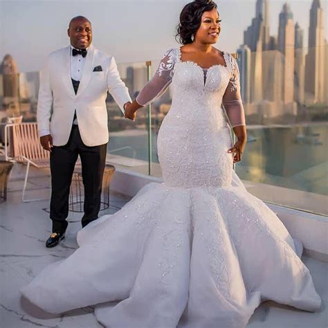 South African Mermaid Wedding Dresses Lace Appliques Plus Size Sheer Long Sleeves Bridal Gowns