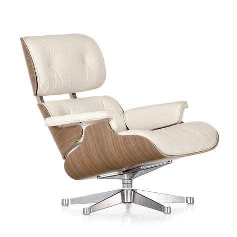 Der vitra sessel lounge chair von charles und ray eames (1956) ist einer der bekanntesten klassiker der modernen möbelgeschichte. Vitra - Lounge Chair, weiß / poliert, Nussbaum (neue Maße ...