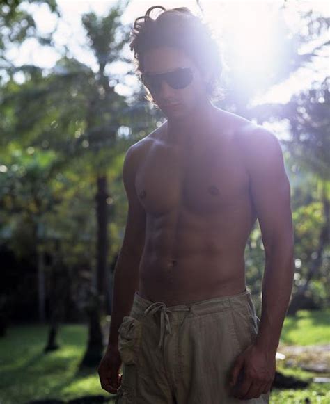 Colombian Model Sebastián Eslava Daily Male Models