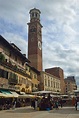 Dei Lamberti De 5 Torre Delle Erbe Verona Italy De Piazza Image stock ...