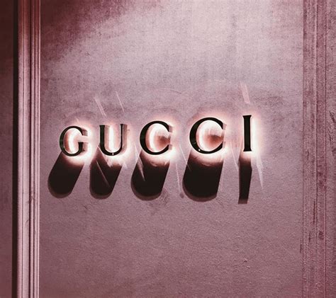 Pink Gucci Wallpapers 4k Hd Pink Gucci Backgrounds On Wallpaperbat